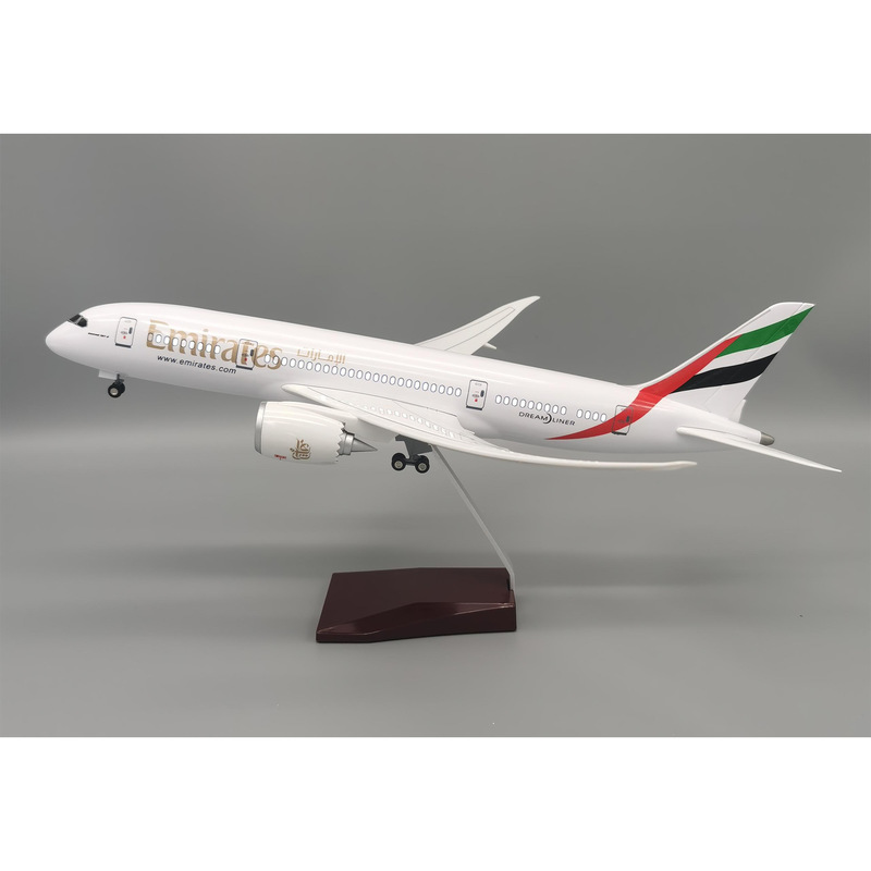 787 Emirates Aircraft Model Re - Model Airplane Plastic recensie en prijs